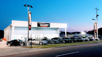 Graham Motor Company – Luxury Used Car Dealership